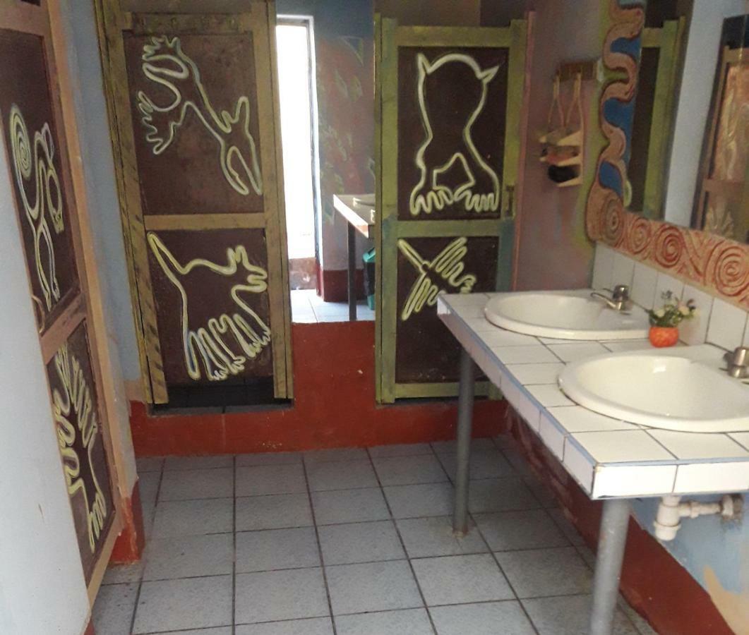 Mama Chelita Hotel Nazca Ngoại thất bức ảnh